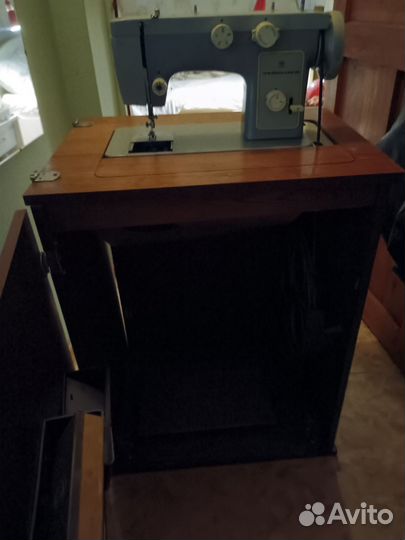Швейная машинка чайка