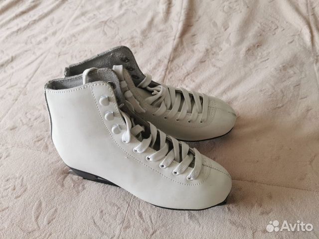 Коньки женские 36