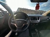 Hyundai Solaris 1.4 AT, 2019, 161 000 км, с пробегом, цена 890 000 руб.