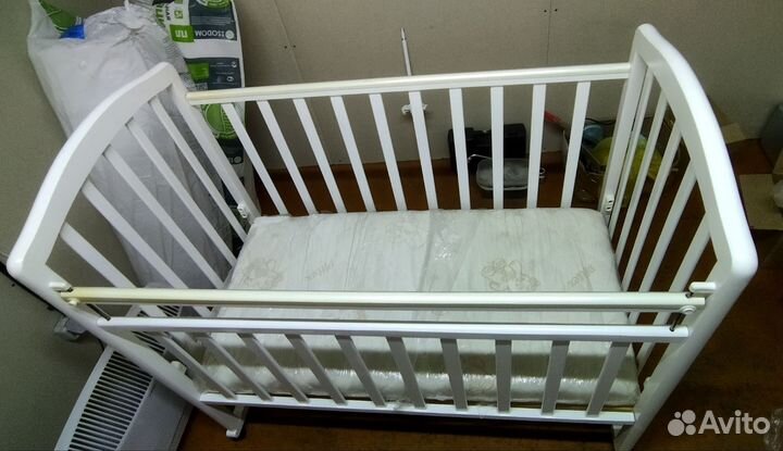 Кроватка из массива 120*60