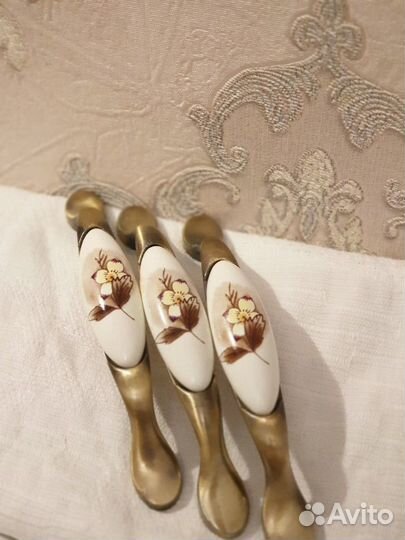 Ручки мебельные