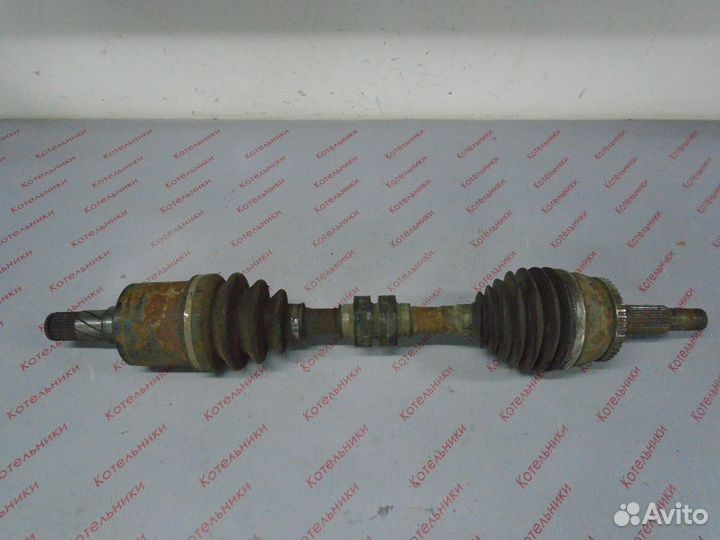 Nissan 39101-8H315 Вал приводной левый