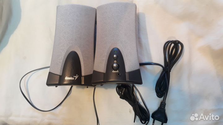 Компьютерные колонки Genius SP-Q06S