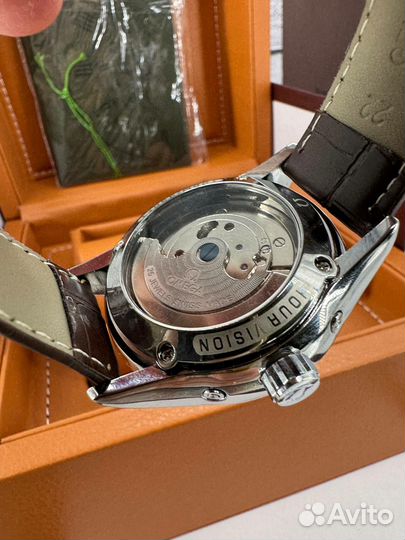 Часы механические Omega