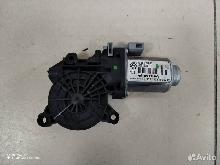 Моторчик стеклоподъемника Volkswagen Polo Sed RUS 2011