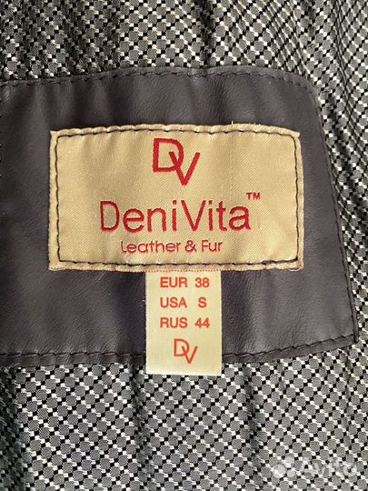 Шуба мутоновая воротник енот 44-46 размер