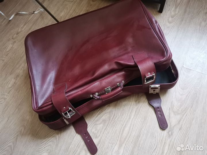 Чемодан кожаный винтаж большой