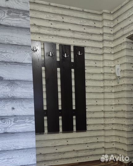 Вешалка для прихожей