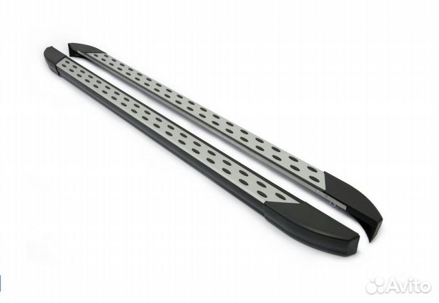 Боковые пороги на Mercedes Benz Sprinter W906, W90