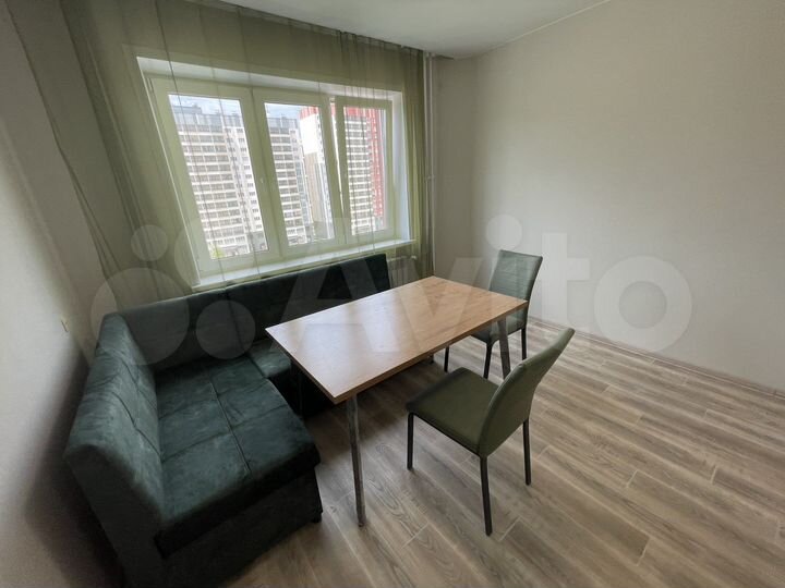 3-к. квартира, 64 м², 7/17 эт.