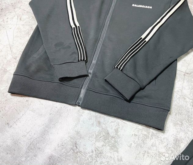 Спортивные костюмы Balenciaga