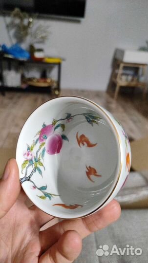 Чайная пиала летучая мышь и персик