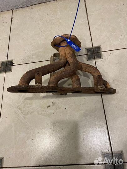 Выпускной коллектор Mitsubishi Lancer 9