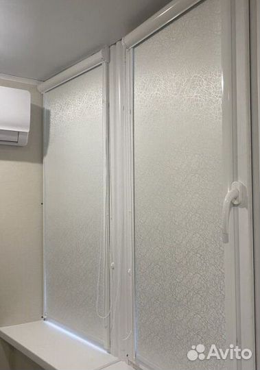 Рулонные шторы блэкаут в коробе X6637