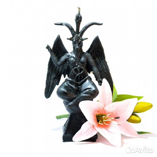 Черная свеча из пчелиного воска «Бафомет»