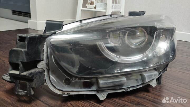 Фары левая+правая Mazda CX-5 LED оригинал