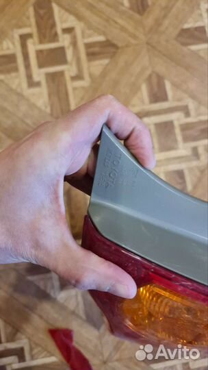 Фонарь задний правый на крыло тойота королла е150