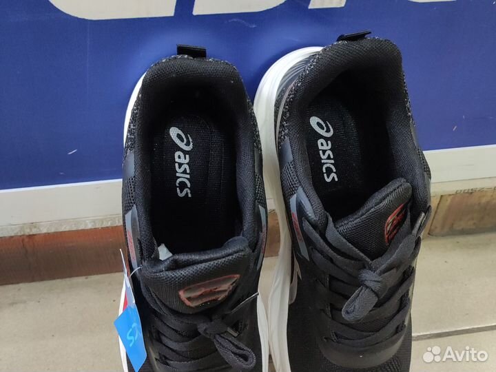 Кроссовки asics летние