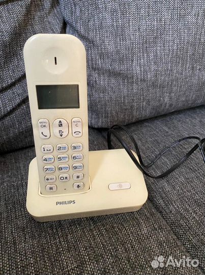 Телефон philips