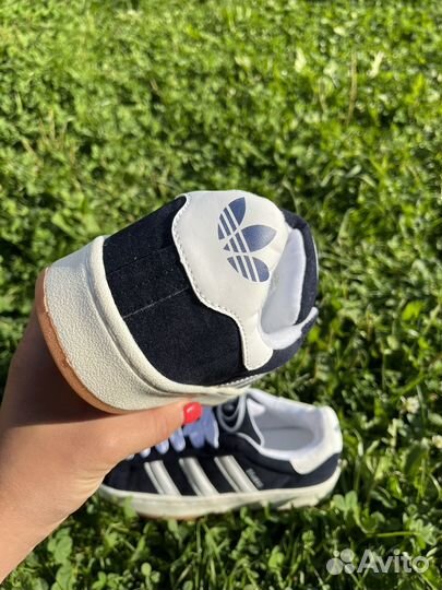 Adidas campus