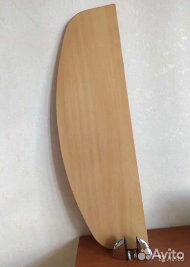 Полка настенная для книг