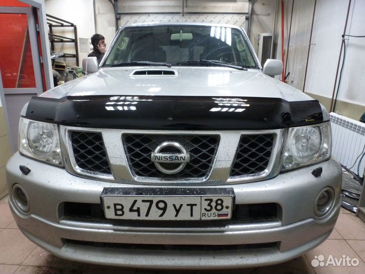 Дефлектор капота (Classic прозрачный) Nissan Patrol