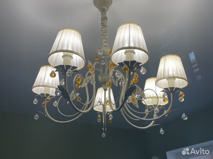 Люстра потолочная