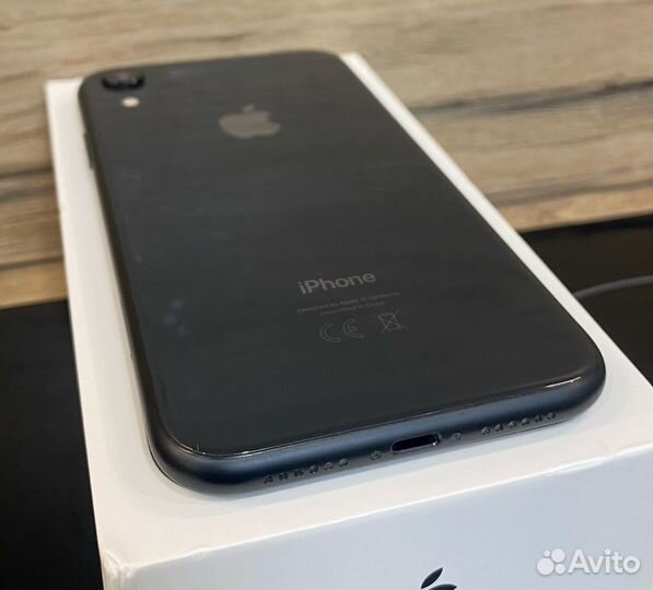 iPhone Xr, 64 ГБ