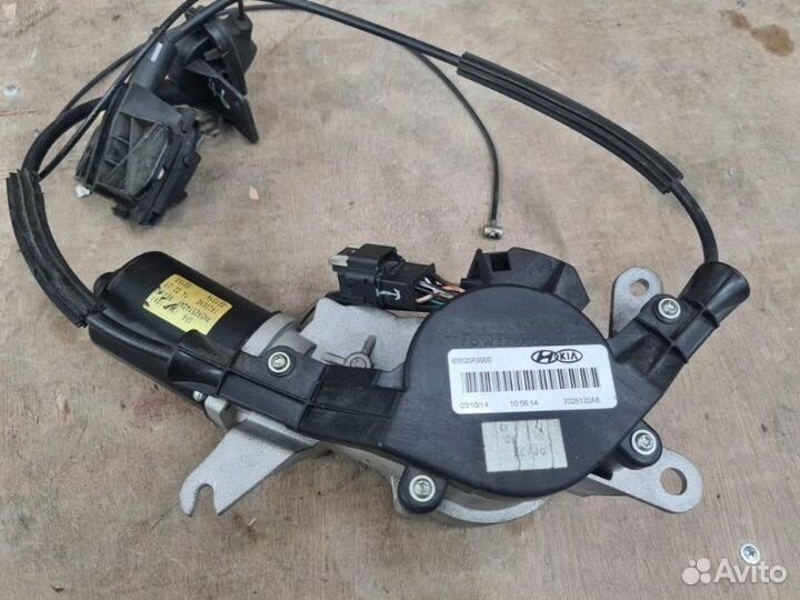 Электропривод сдвижной двери правый Kia Carnival 3