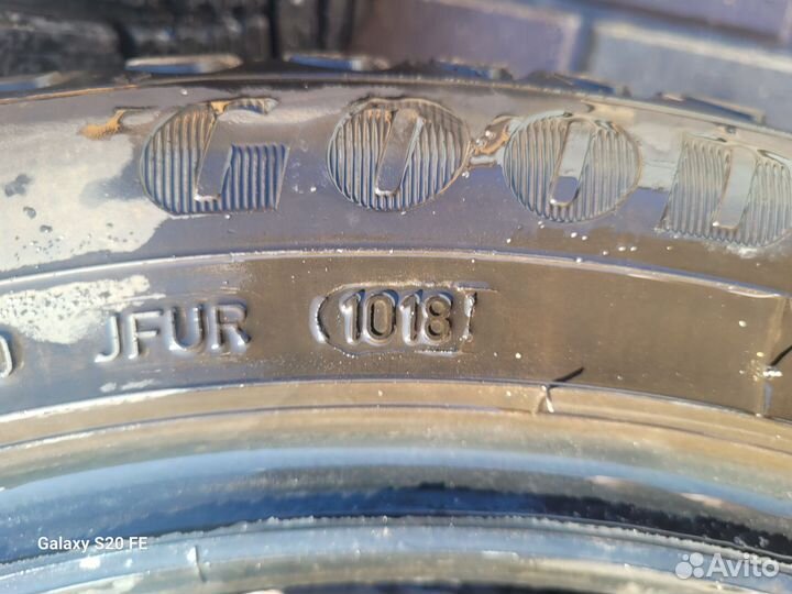 Goodyear UltraGrip 7.5/50 R17 92D