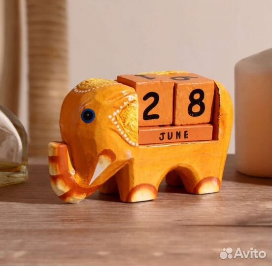 Вечные календари в ассортименте