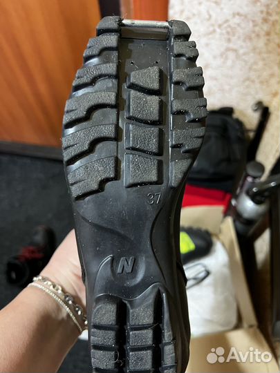 Лыжные ботинки