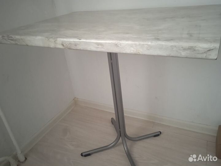 Кухонный стол бу