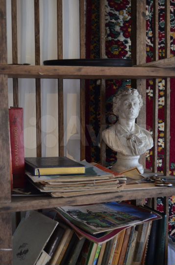 Дом 80 м² на участке 10 га