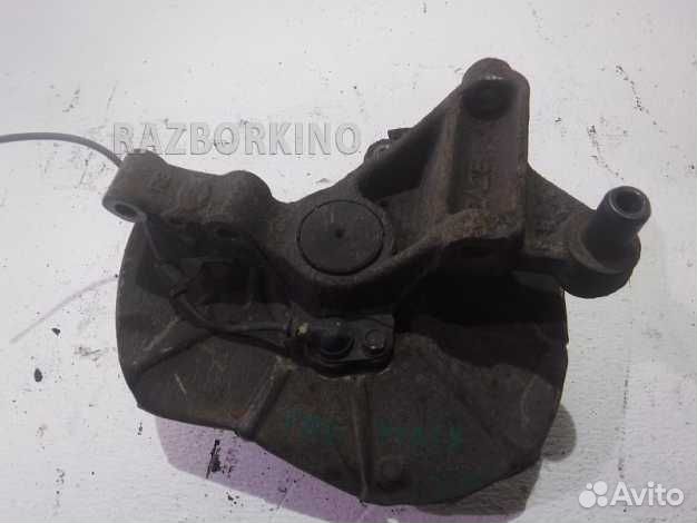 Кулак задний правый C100261A0