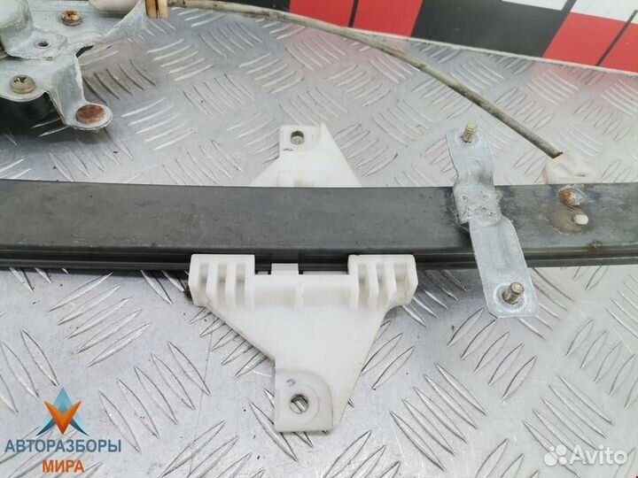 Стеклоподъемник передний левый Hyundai Terracan