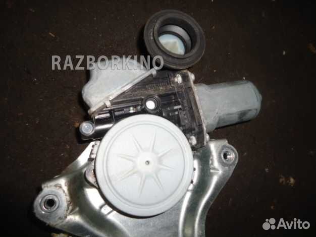 Моторчик переднего правого стеклоподъемника