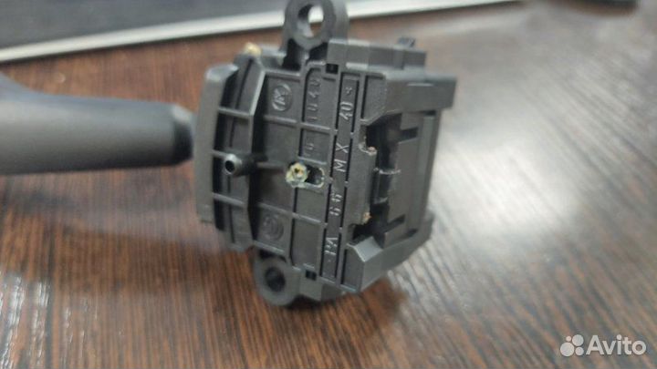 Подрулевой переключатель поворотников Bmw X5 E53