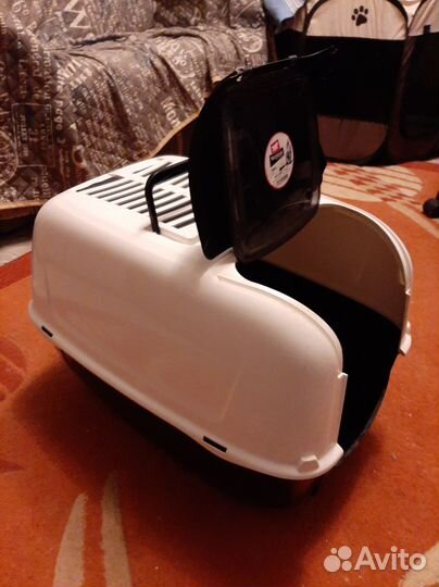 Закрытый лоток (домик) для животных