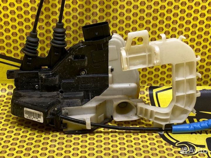 Замок двери передней левой Kia Soul