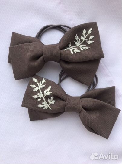 Бантики ручной работы с вышивкой под заказ
