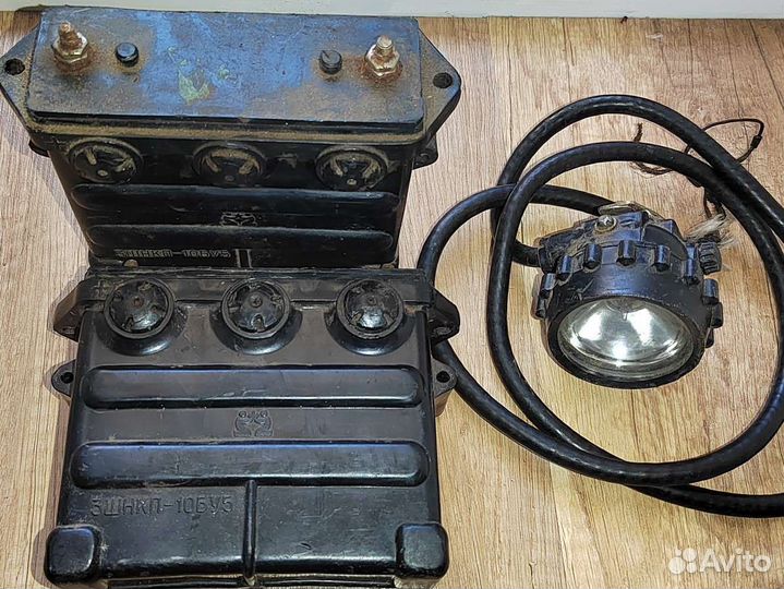 Фонарь шахтерский с аккумуляторами