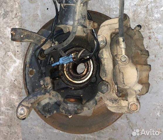 Ступица передняя в сборе Nissan X-Trail NT30