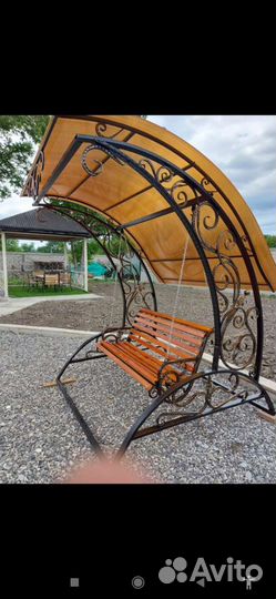 Садовые качели новые