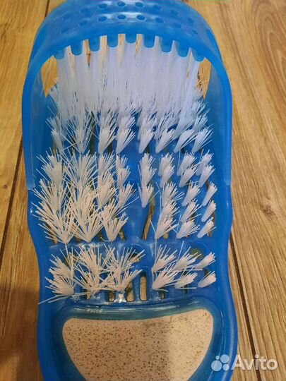 Массажный тапочек на присоске для мытья ног и масс