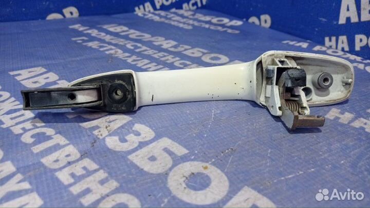 Наружная ручка двери Mazda 6 Gg седан 2005