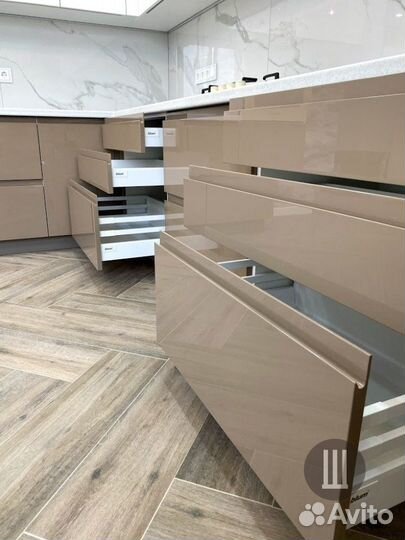 Кухонный гарнитур от производителя