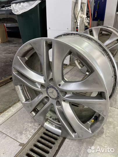 Диски Mercedes benz 4шт оригинал 17r