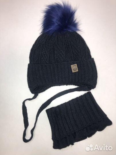 Комплект шапка зимняя и снуд для мальчика новые