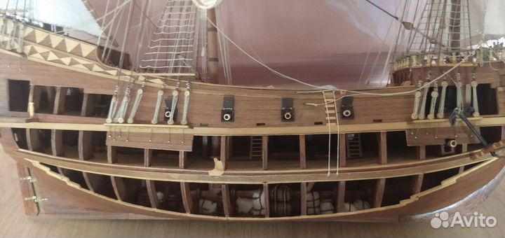 Модель корабля